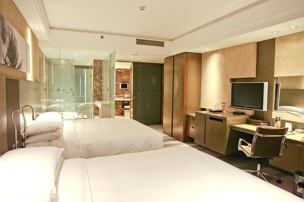 The Eton Hotel Shanghai Exterior photo
